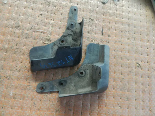 Брызговик NISSAN X-TRAIL NT32 Зад Пара (Контрактный) 1363900007