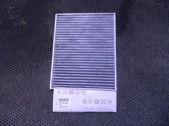 Фильтр салонный VAG 7P5819631 VOLKSWAGEN TOUAREG
